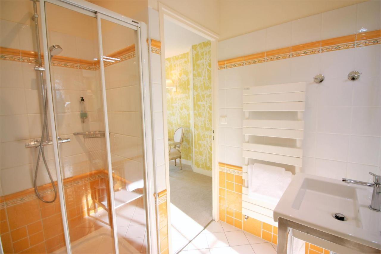 Logis - Hotel & Restaurant Du Tribunal Mortagne-au-Perche Εξωτερικό φωτογραφία