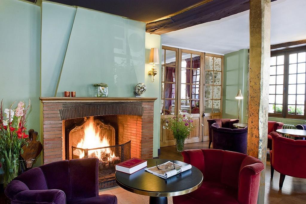 Logis - Hotel & Restaurant Du Tribunal Mortagne-au-Perche Εξωτερικό φωτογραφία