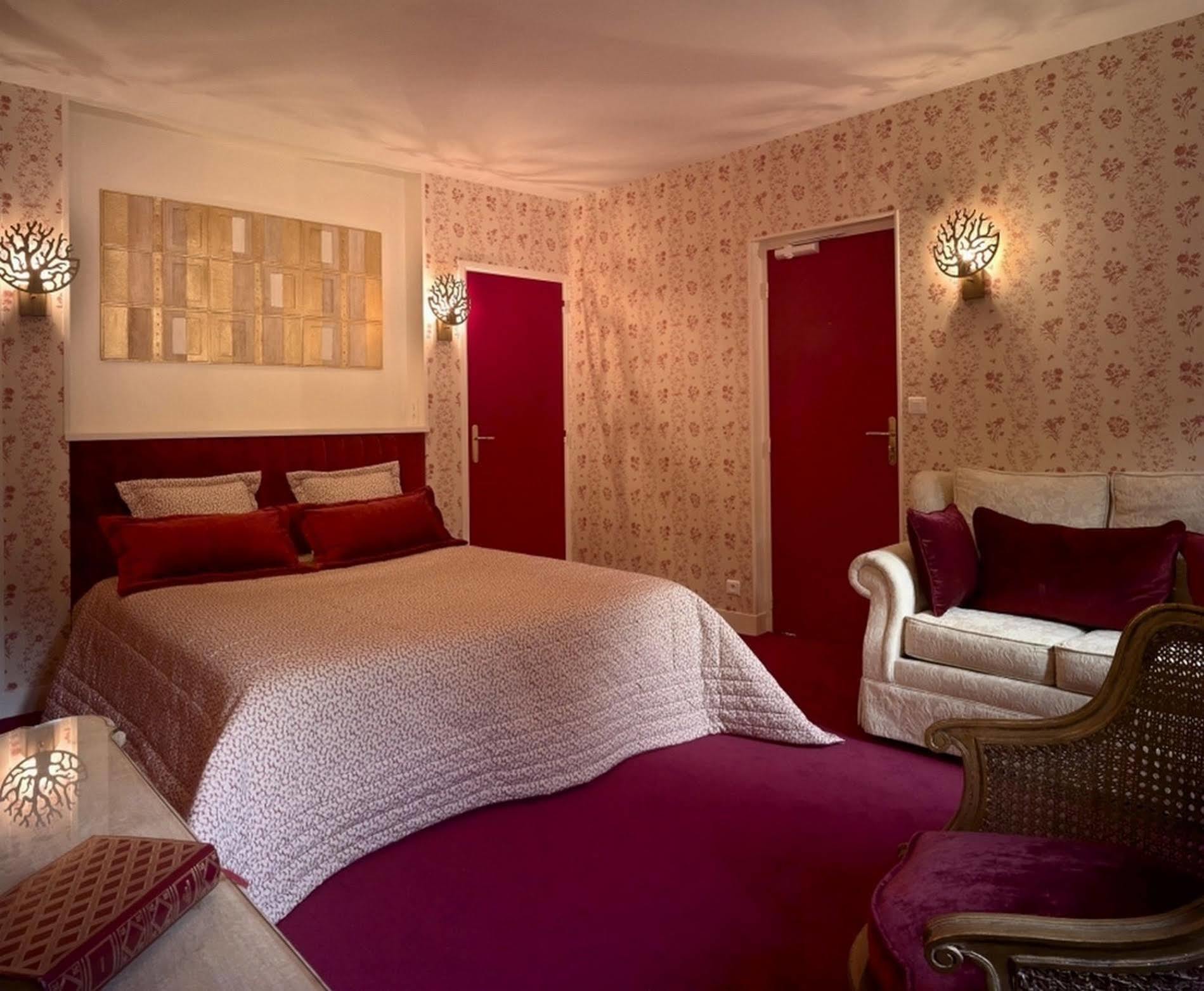 Logis - Hotel & Restaurant Du Tribunal Mortagne-au-Perche Εξωτερικό φωτογραφία